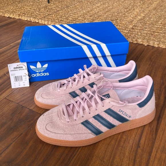 adidas Shoes - ADIDAS HANDBALL SPEZIAL